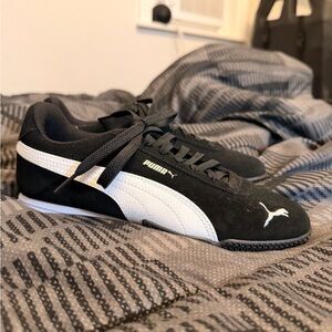 Puma Classic Black and White Trainers